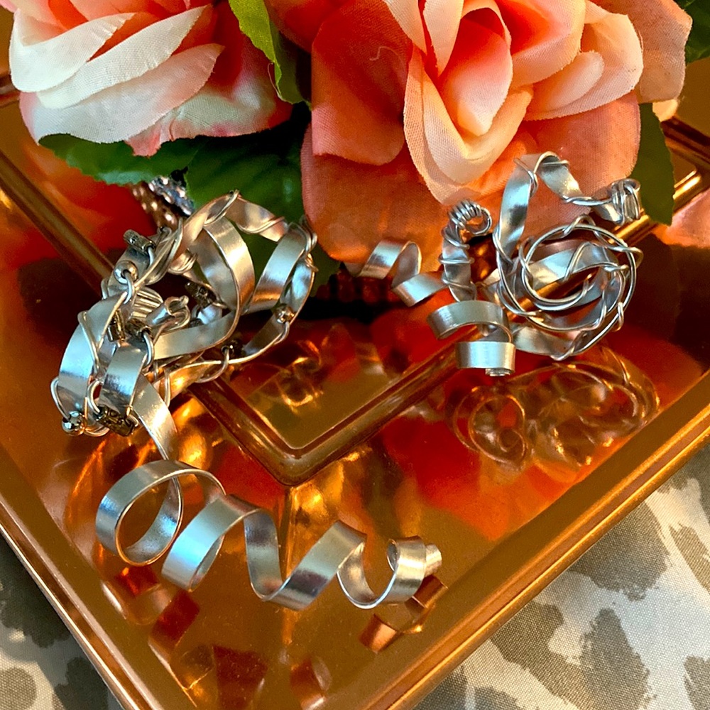 Silver studs set - Picture 5 of 5